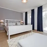House Nina Vila Petehi