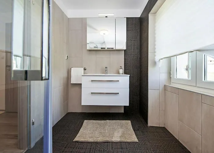 House Nina Villa Petehi