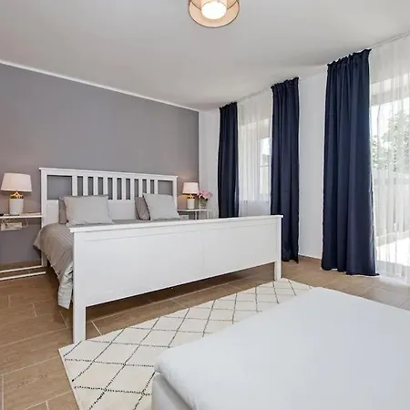 House Nina Villa Petehi